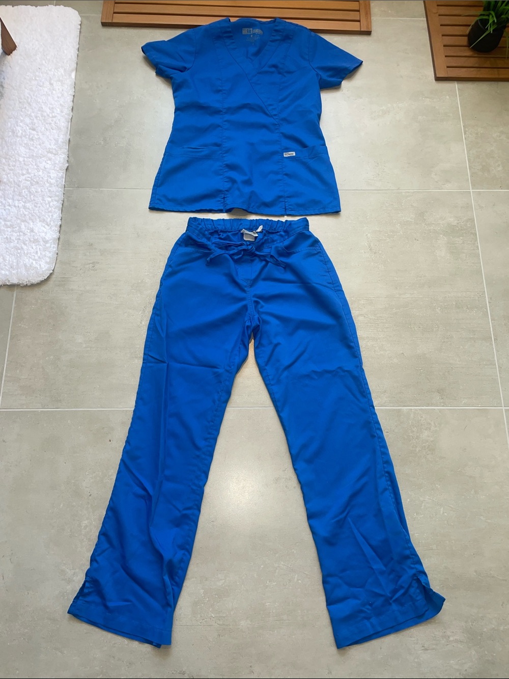 Grey's Anatomy Women's SCRUBS! Size: SMALL Royal Blue TOP & Scrub Pants!!